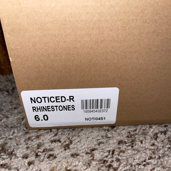 BRAND NEW Steve Madden rhinestone booties - Picture 5 of 5